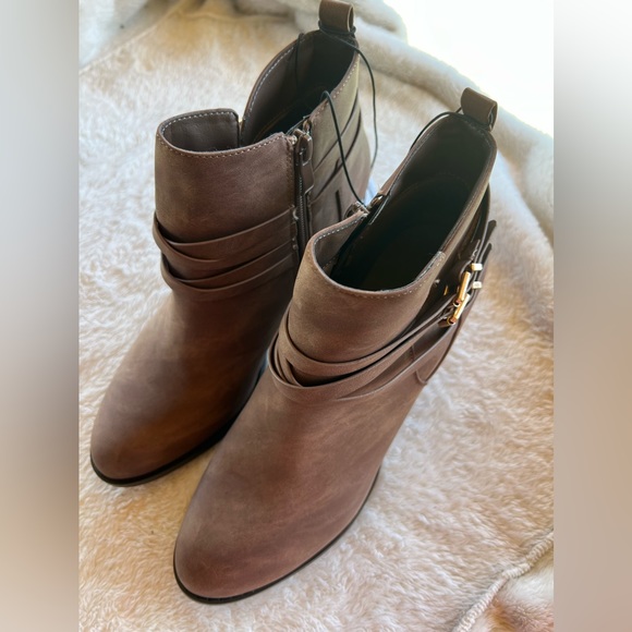NWT beautiful ankle boots, never used. Cute buckle design. - Picture 11 of 13